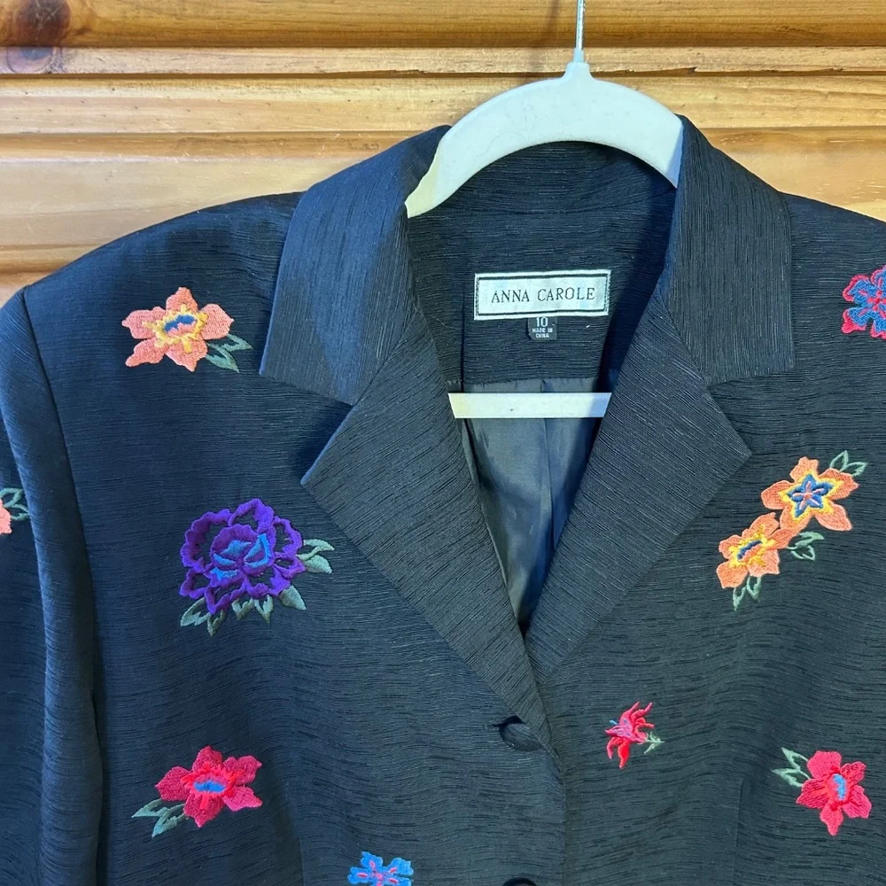 Anna Carole Jacket‎ 100% Silk Black with Colorful Floral Embroidery Pockets 10
